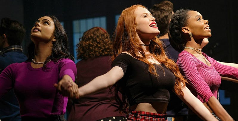 Riverdale | Cheryl e Josie cantam e dançam em cena musical da 3ª temporada
