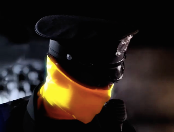 Watchmen | Novas fotos do set mostram misterioso cavaleiro encapuzado