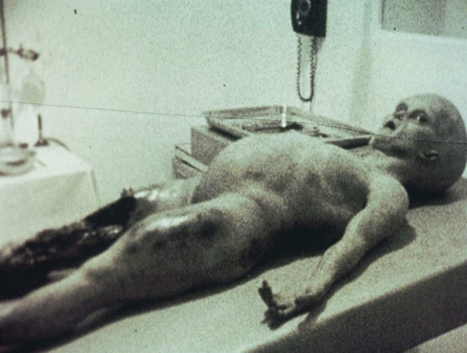 Cineasta admite ter produzido filme de alien que popularizou teoria da conspiração