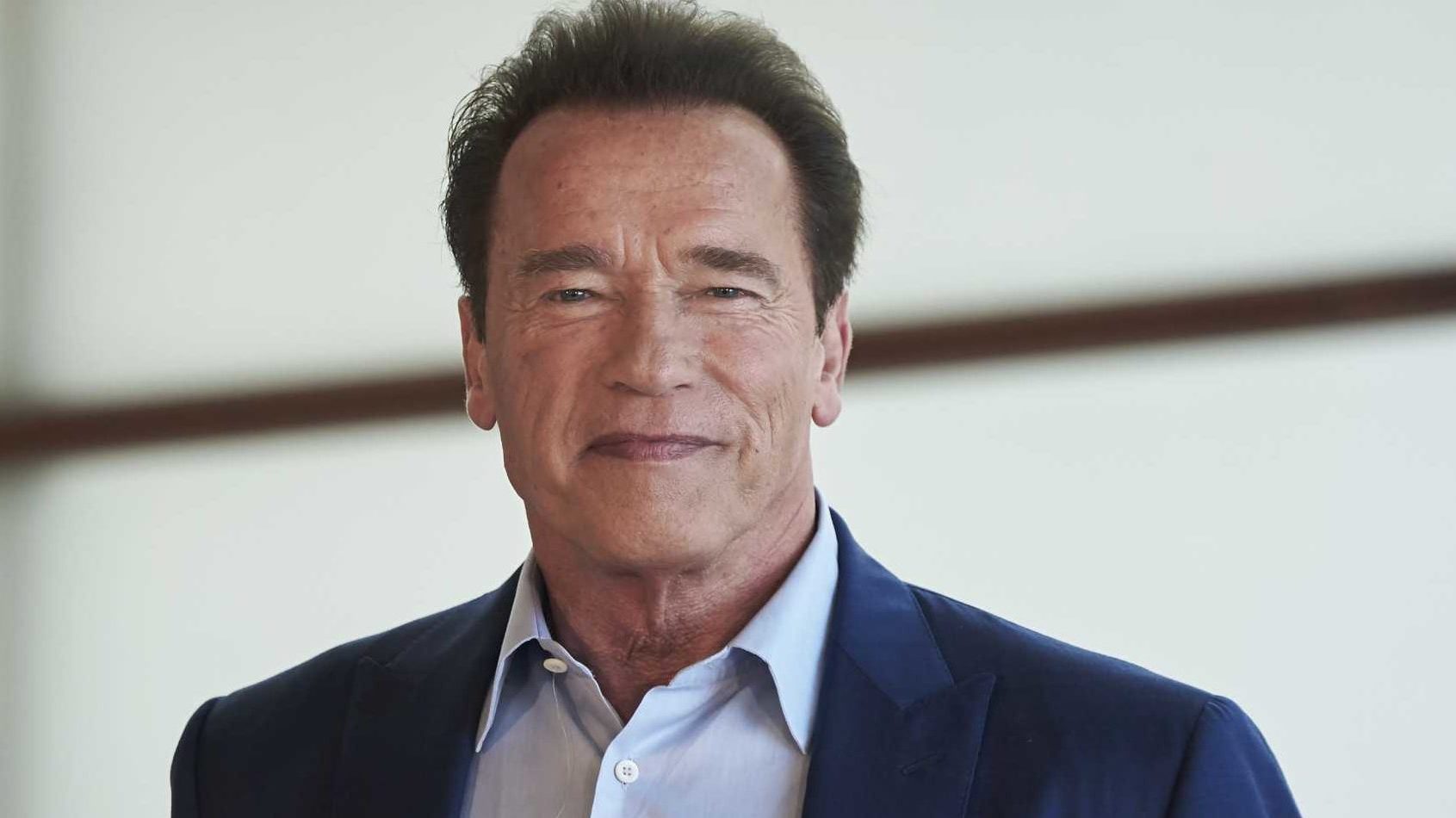 Arnold Schwarzenegger posta foto com a filha em Exterminador do Futuro 2