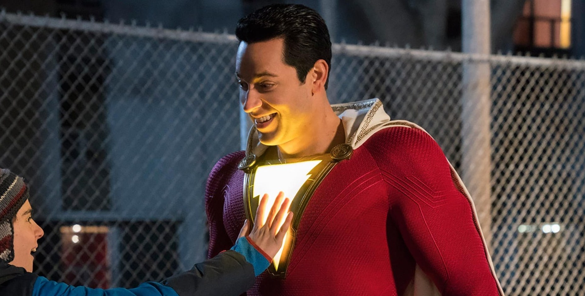 Shazam! | Herói e Doutor Silvana se encaram em novas fotos do filme da DC