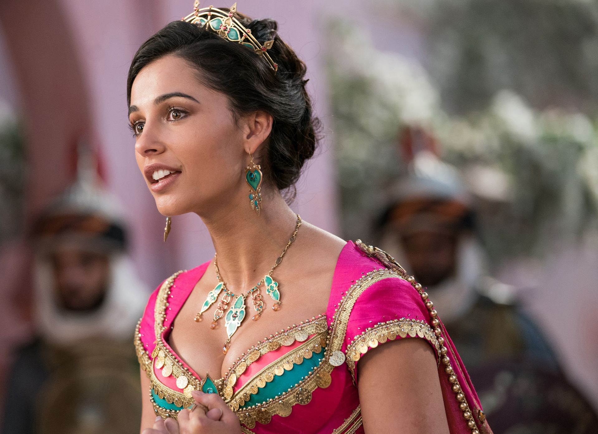 Aladdin | Naomi Scott fala sobre o arco de Jasmine no remake live-action