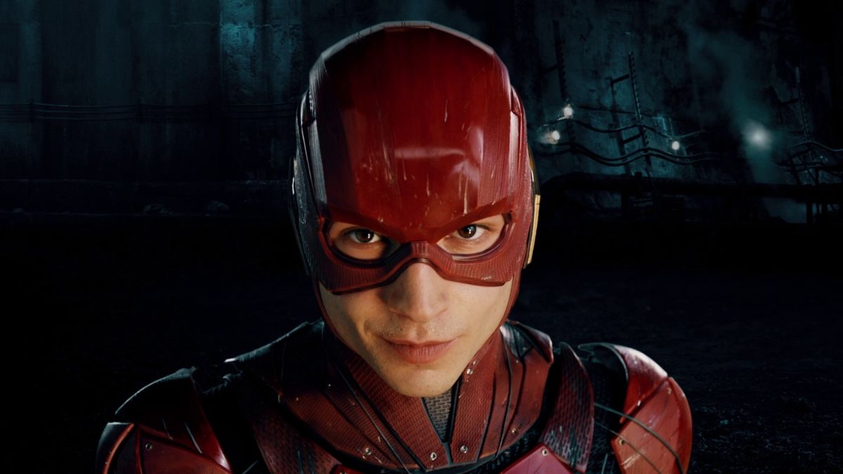The Flash | Após briga com diretores, Ezra Miller está escrevendo o roteiro com Grant Morrison