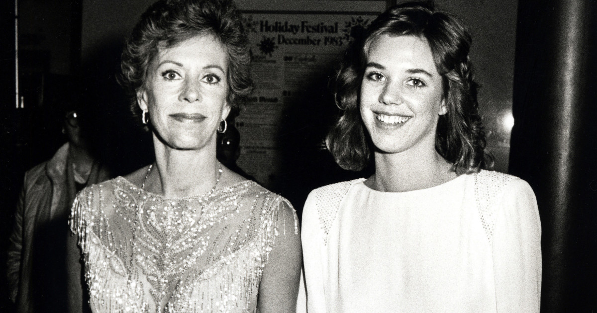 Carol Burnett and Daughter Carrie Hamilton during Kennedy Center Honors - January 1, 1983 at Kennedy Center in Washington D.C., United States. (Photo by Ron Galella/WireImage)