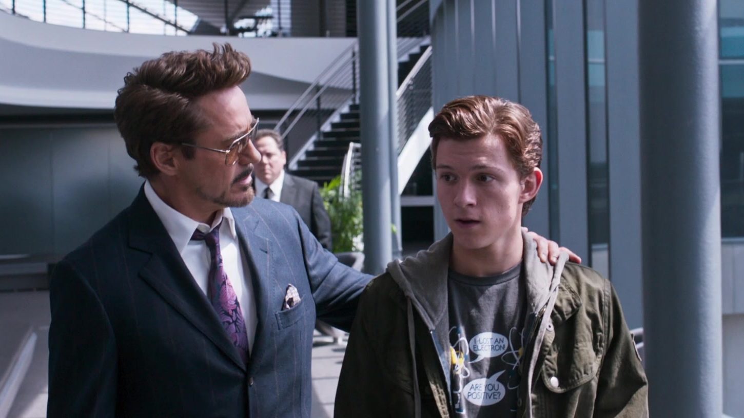 Roteiristas de Vingadores: Ultimato contam se Tony Stark foi adotado