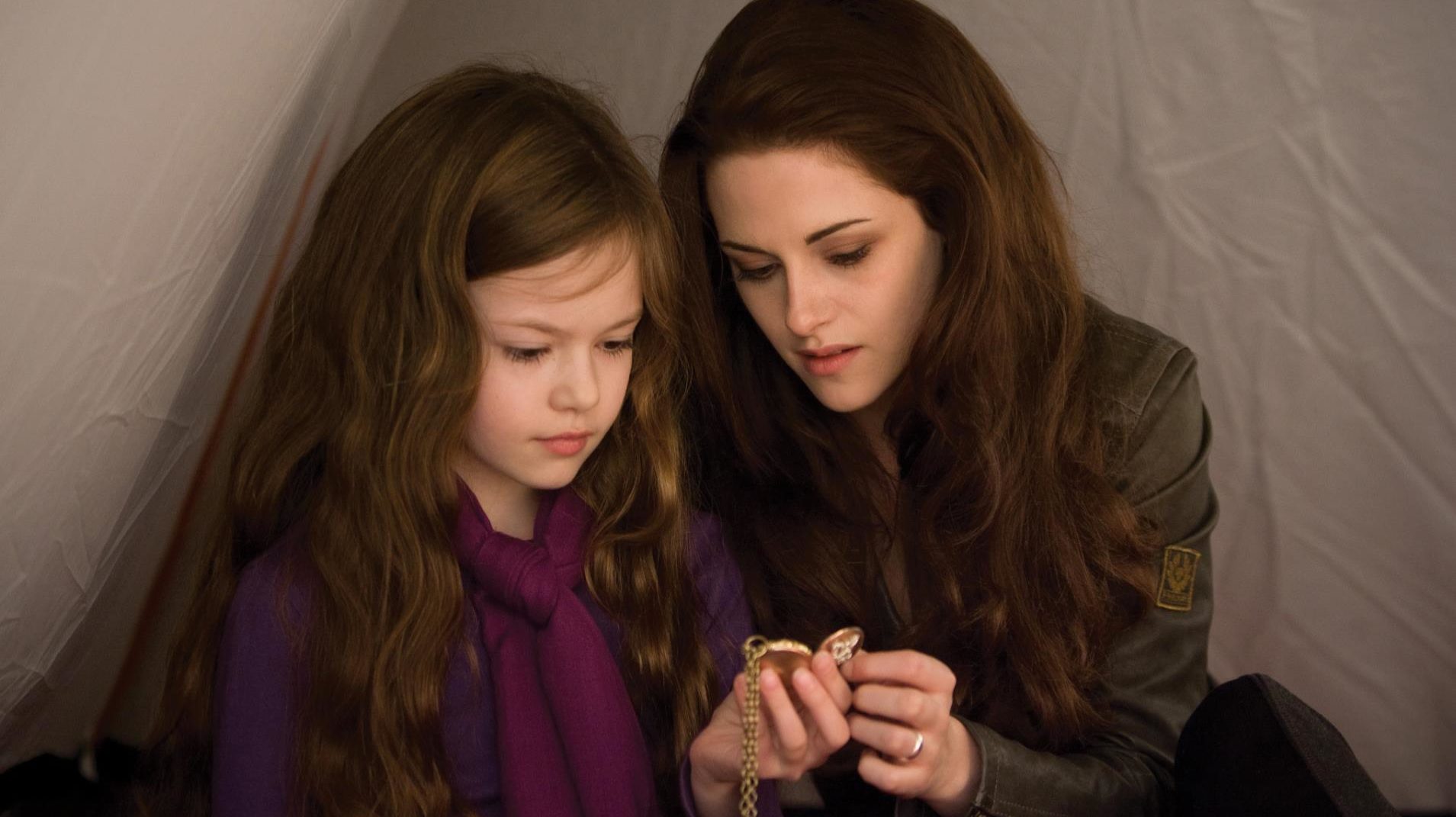 Crepúsculo: Filha de Bella e Edward cresceu e está deslumbrante; veja!