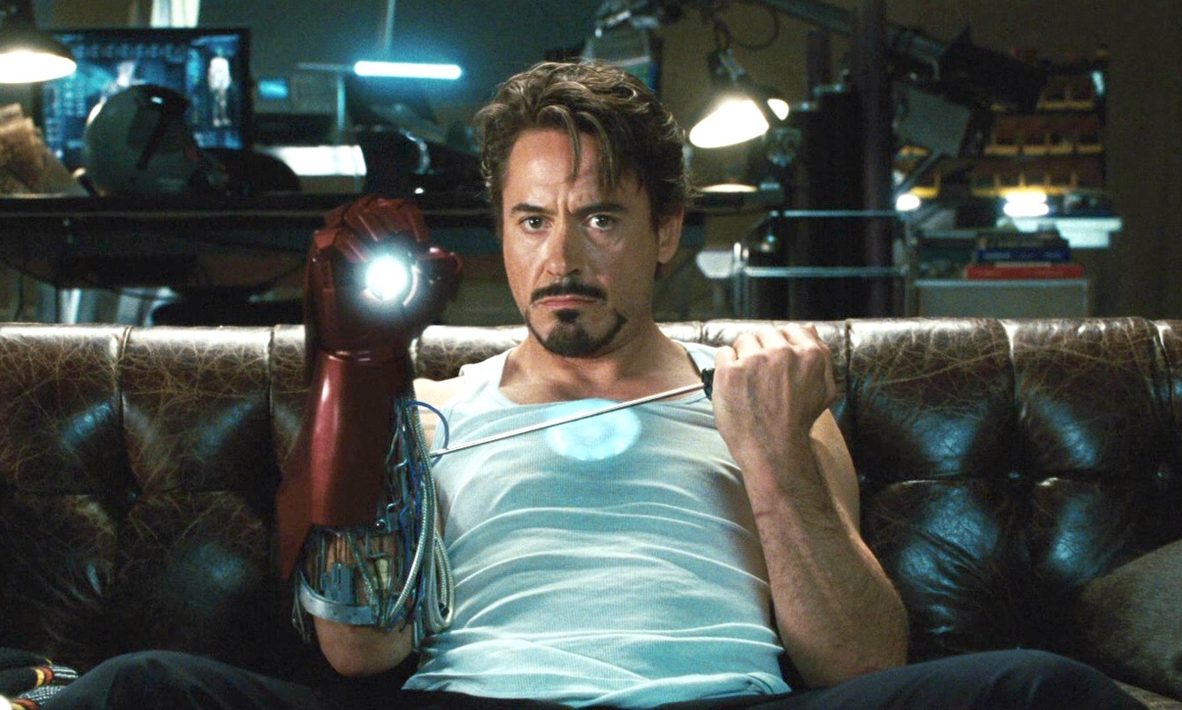 Downey Jr prova que também é Tony Stark da Marvel na vida real; veja