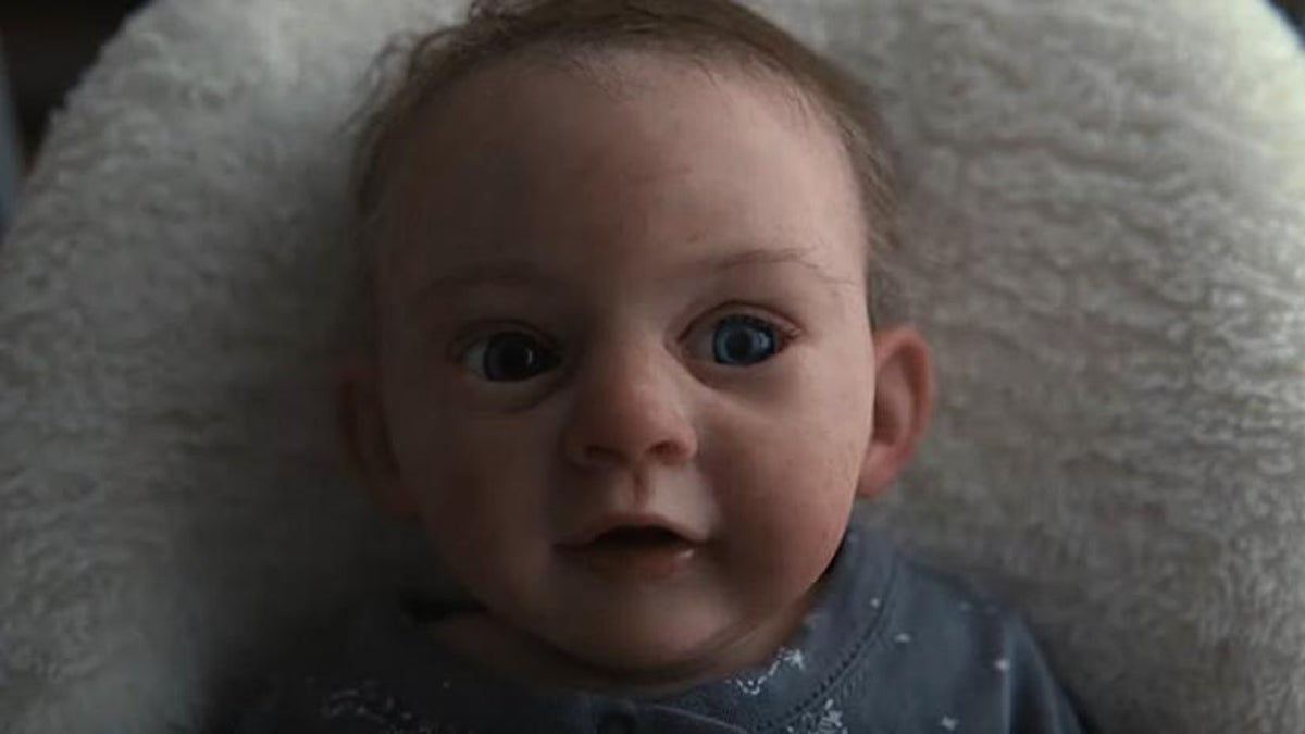 Tem até bebê sinistro: Diretor de Vidro e Sexto Sentido revela teasers de sua série de terror para a Apple