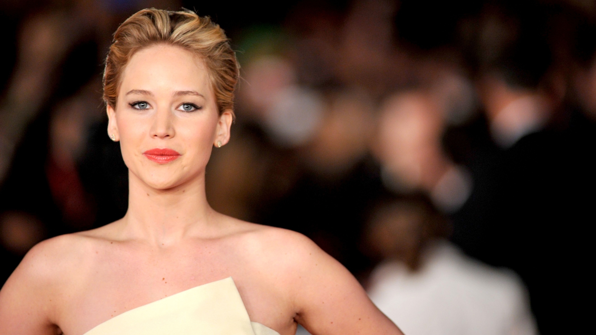 Uau! Jennifer Lawrence pode viver heroína lésbica em filme da Marvel