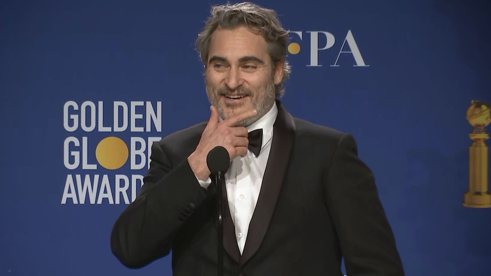 Joaquin Phoenix vence prêmio por Coringa, mas detona evento: “Racismo institucional”
