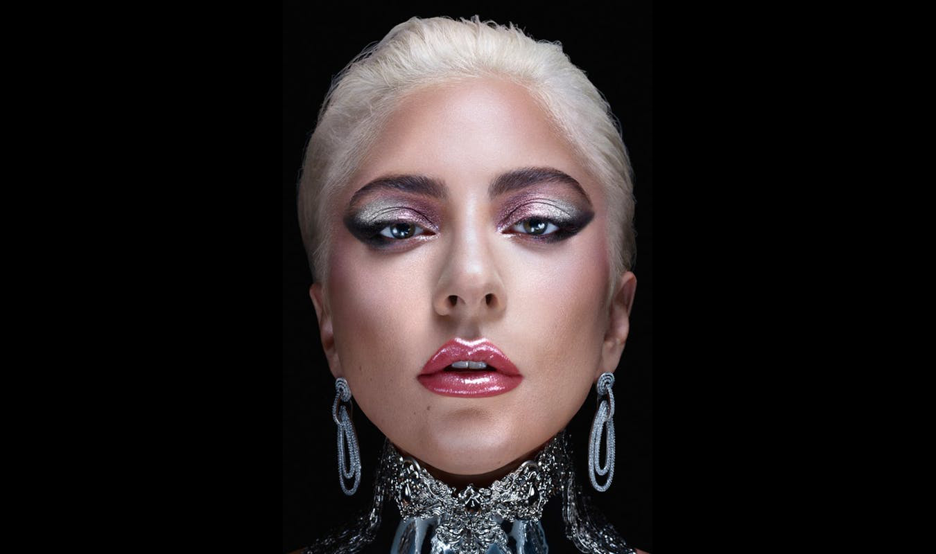 Lady Gaga compara álbum com droga e diz: “Desmoronei”