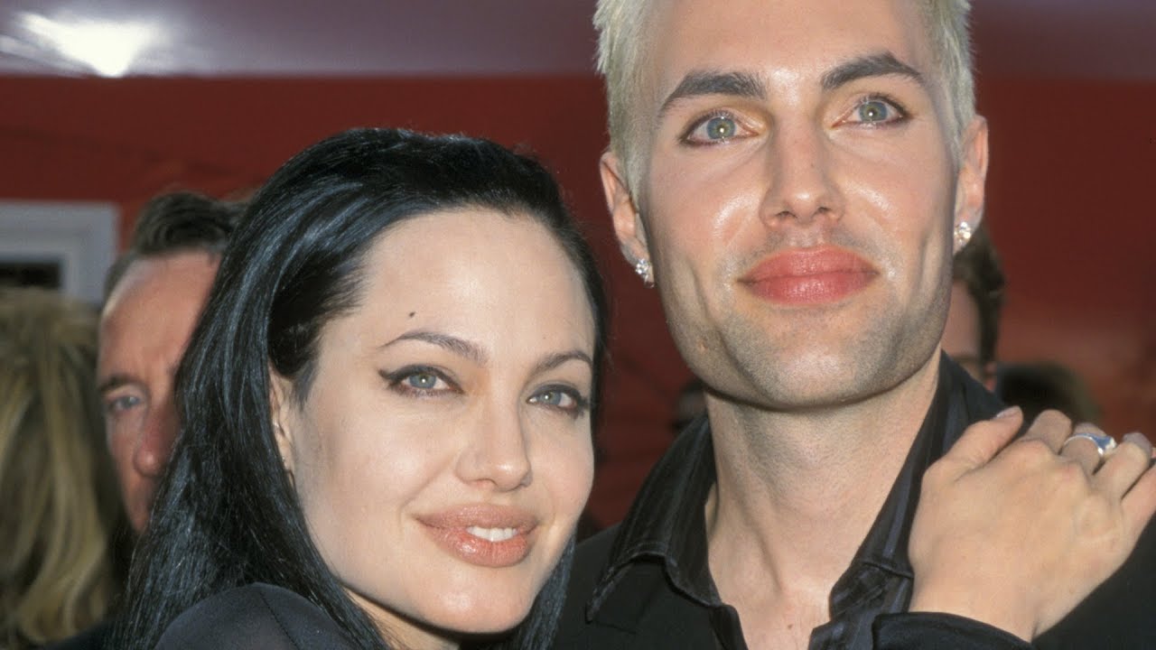 Angelina Jolie e irmão estão brigados? Veja segredos da relação