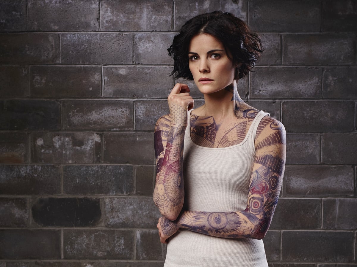 Ponto Cego: A origem das tatuagens de Jane e o que elas significam