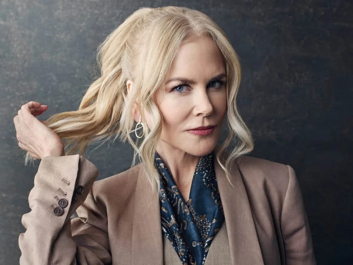 Nicole Kidman corta o cabelo e aparece com visual diferente