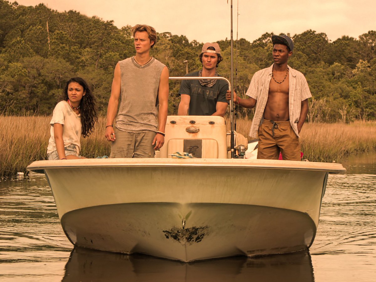 Estrela de Outer Banks responde sobre deixar série da Netflix