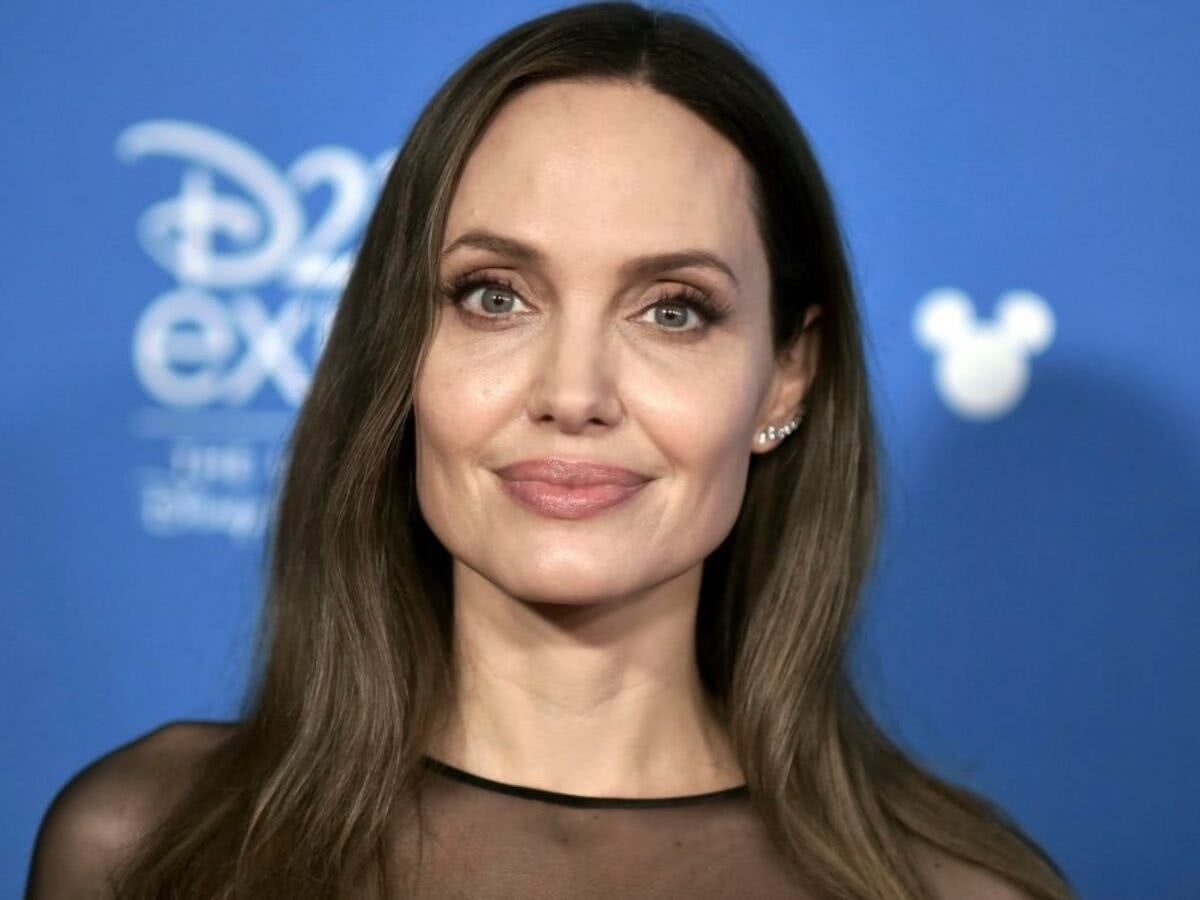 A batalha de Angelina Jolie contra problemas de saúde