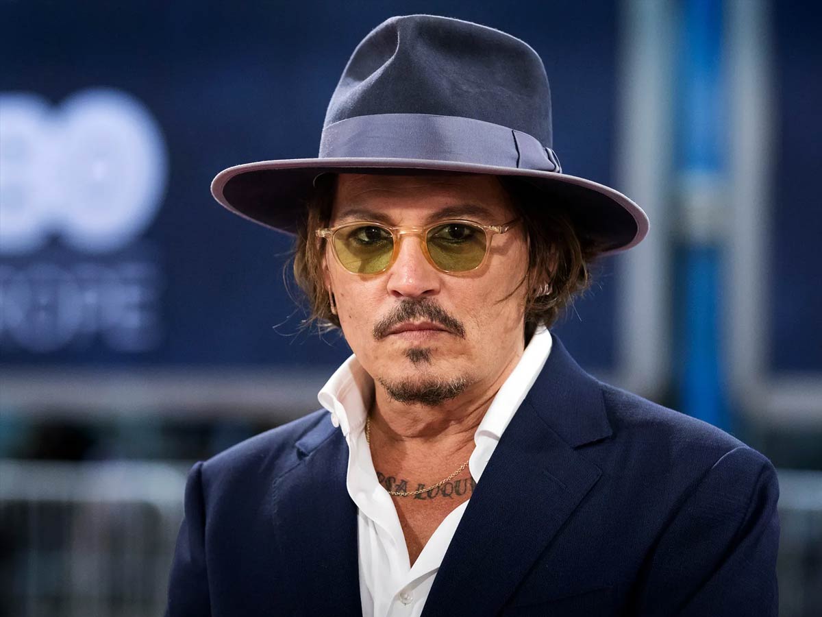 Robert Downey Jr quer Johnny Depp em franquia popular dele
