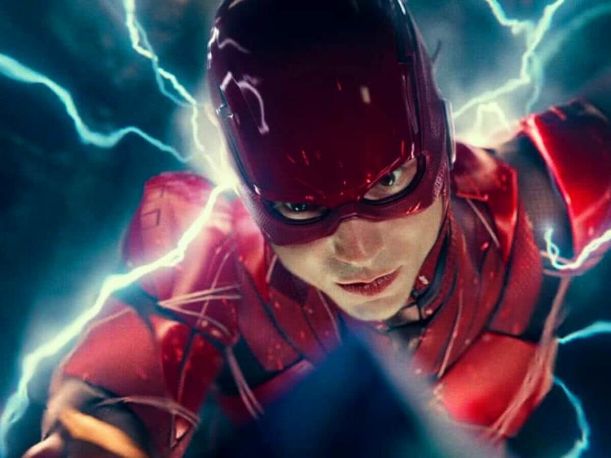 Ezra Miller vive o personagem titular em The Flash