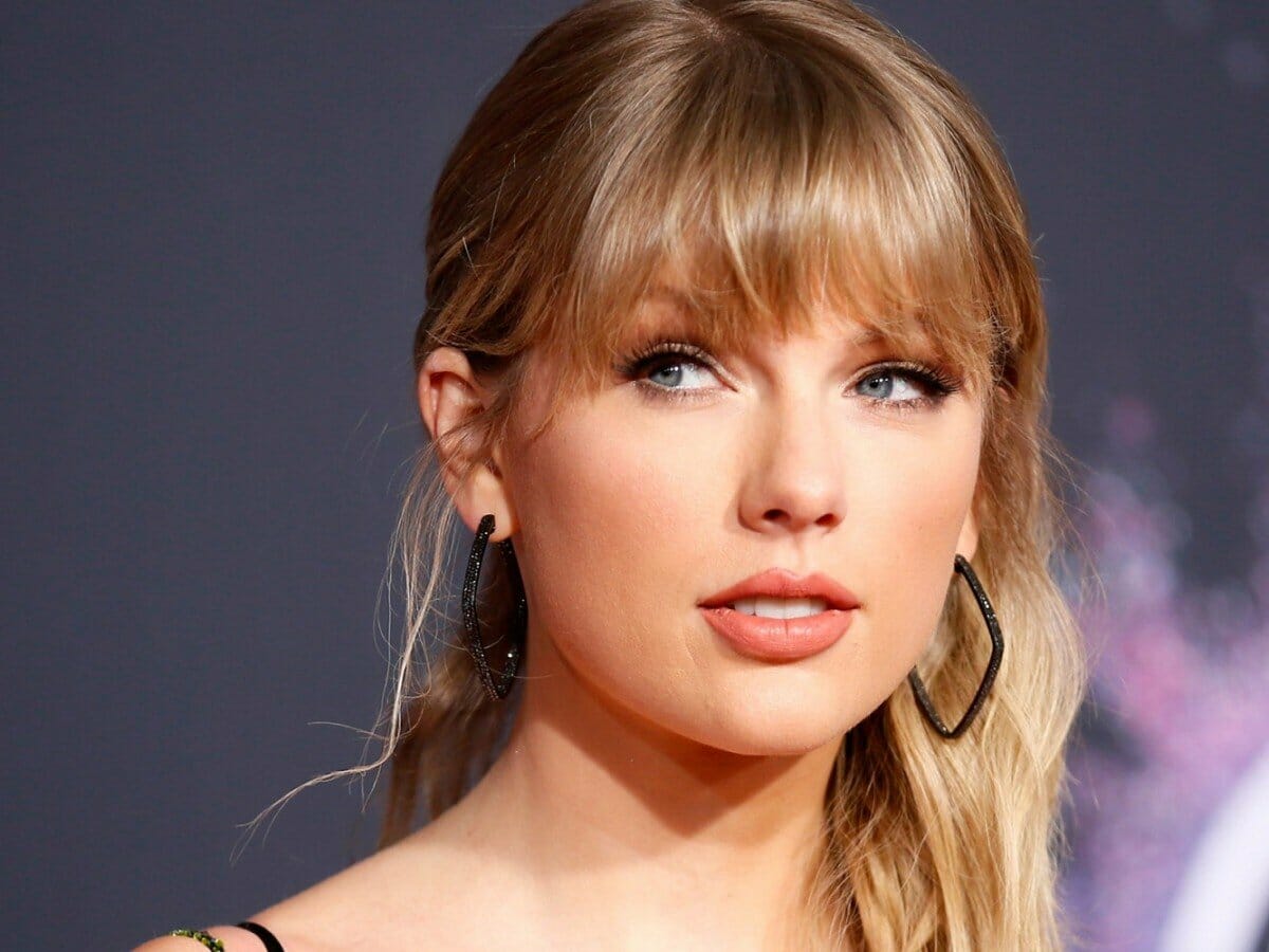 Fãs aclamam curta de Taylor Swift com astros de Teen Wolf e Stranger Things