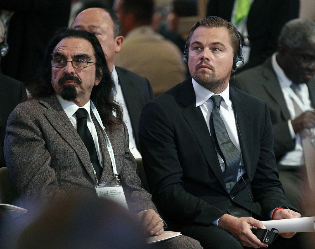 Deixando Leonardo DiCaprio surpreso, pai do ator ganha papel em filme