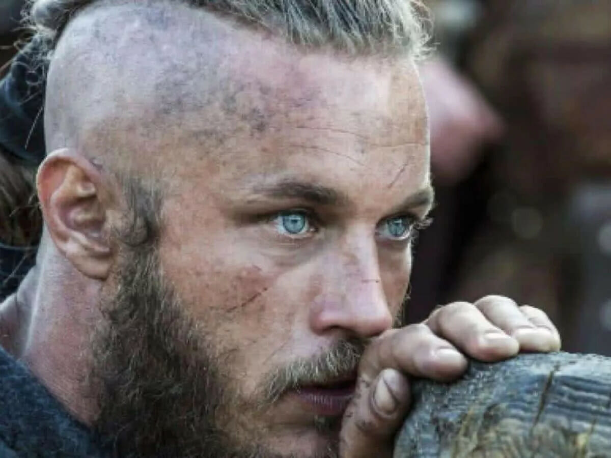 Travis Fimmel como Ragnar Lothbrok em Vikings