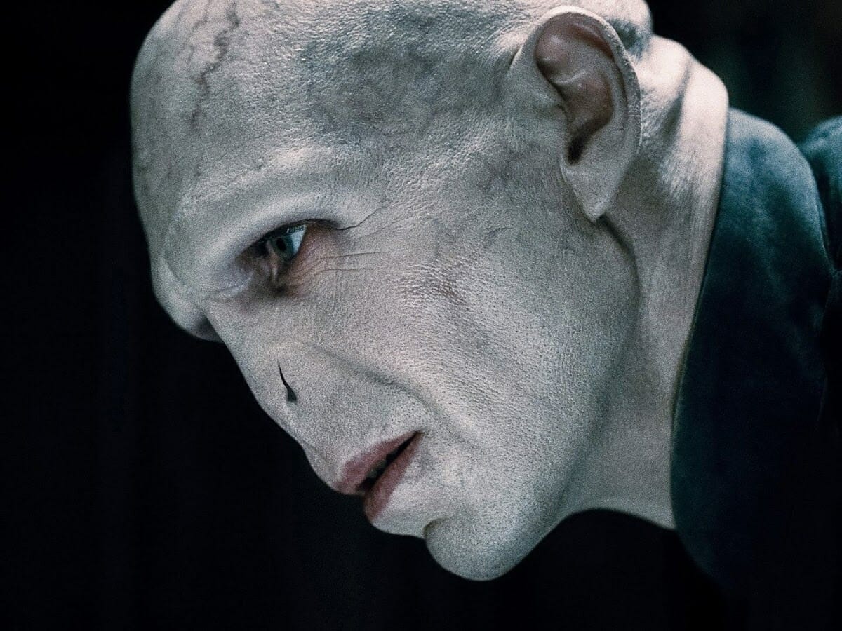 Entenda como Voldemort perdeu o nariz
