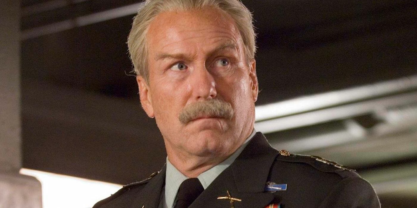William Hurt como General Ross