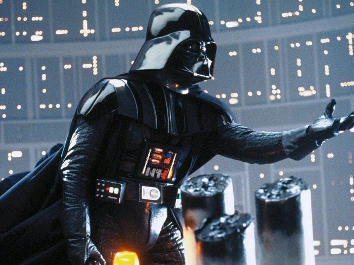 Darth Vader em icônica cena de O Império Contra-Ataca