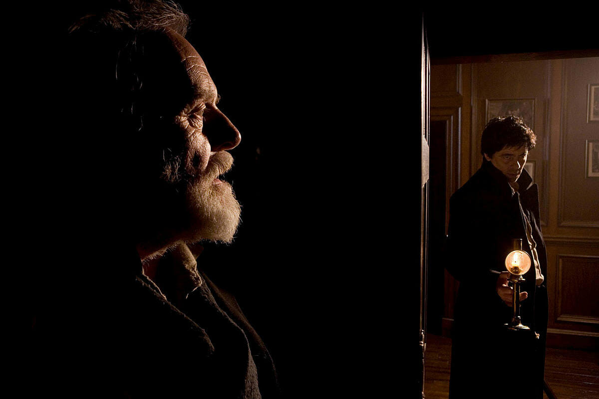 Anthony Hopkins e Benicio del Toro em O Lobisomem
