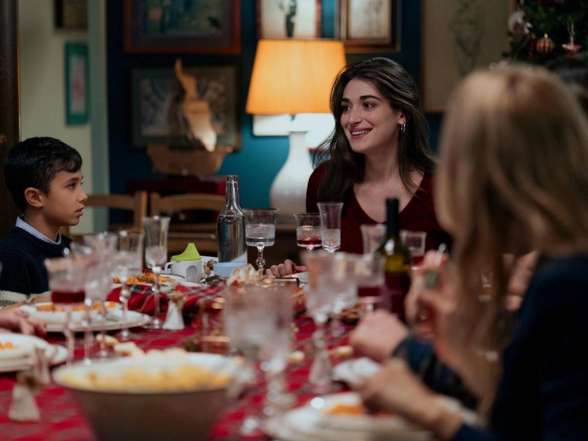 Eu Odeio o Natal: Gianna consegue um date? Explicamos o final da série da  Netflix