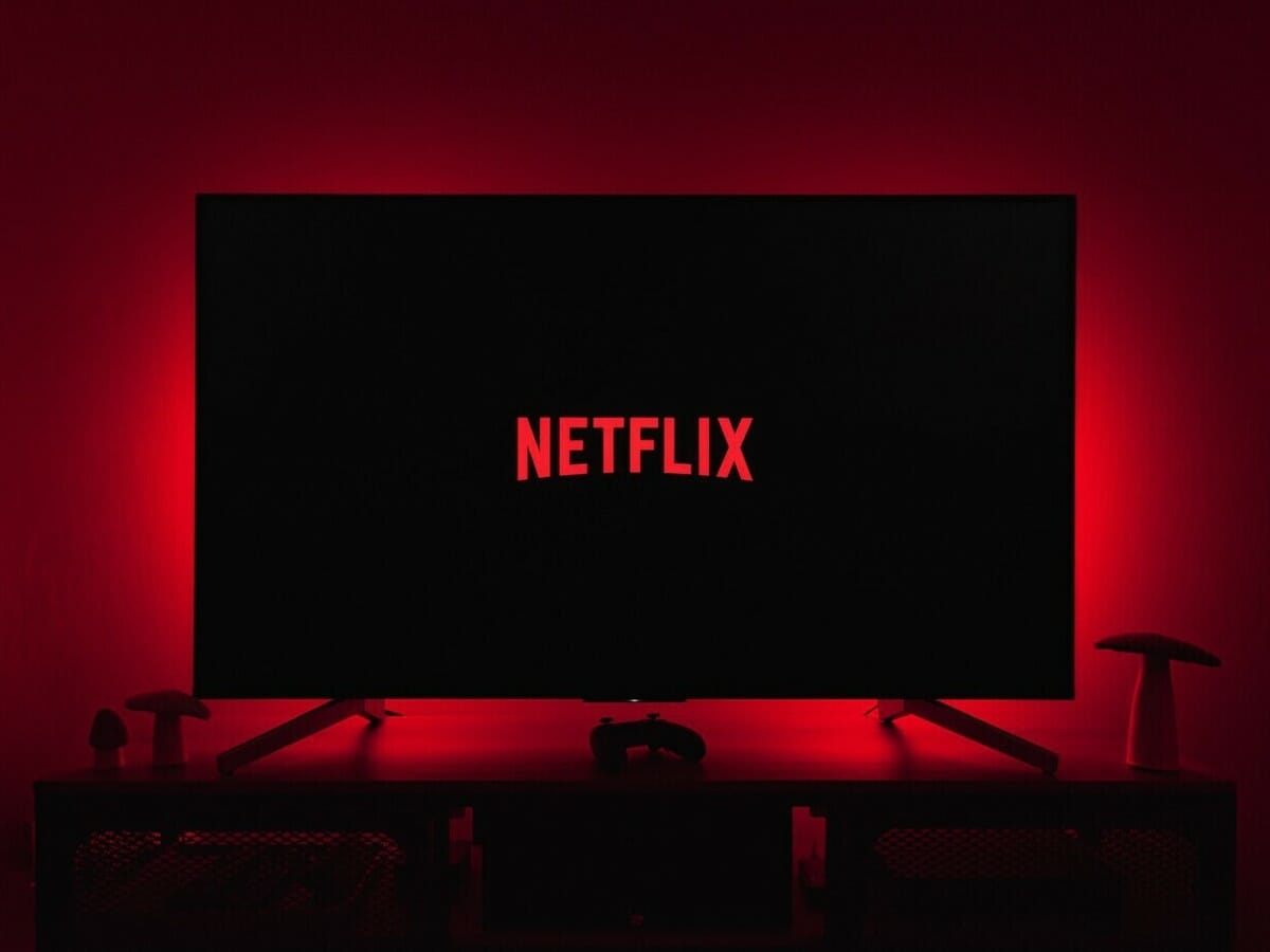 Subscribers who share a Netflix account can be arrested